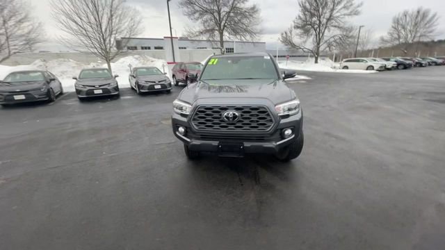 Certified 2021 Toyota Tacoma TRD Off-Road image 3