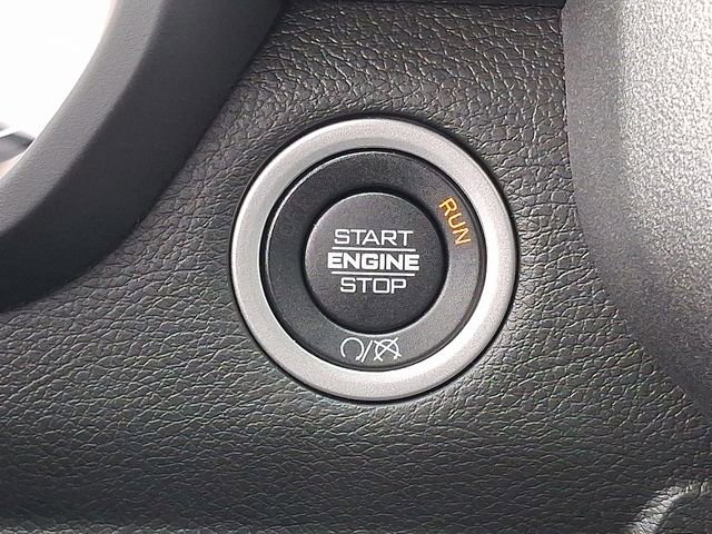 Used 2024 RAM 2500 Tradesman w/ Chrome Appearance Group image 16