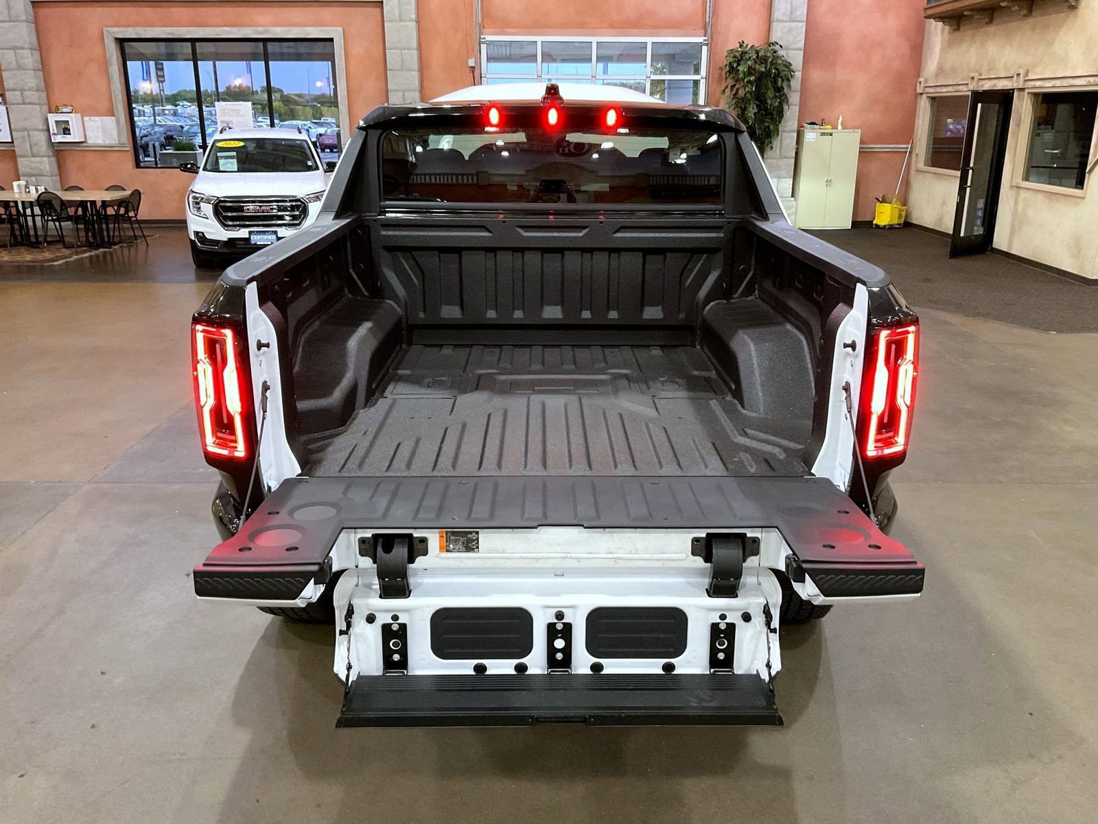 New 2026 GMC Hummer EV 4x4 Crew Cab image 21