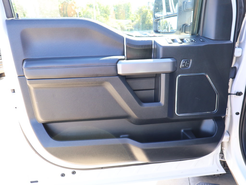 Used 2018 Ford F250 Platinum w/ Platinum Ultimate Package AWD/4WD image 12