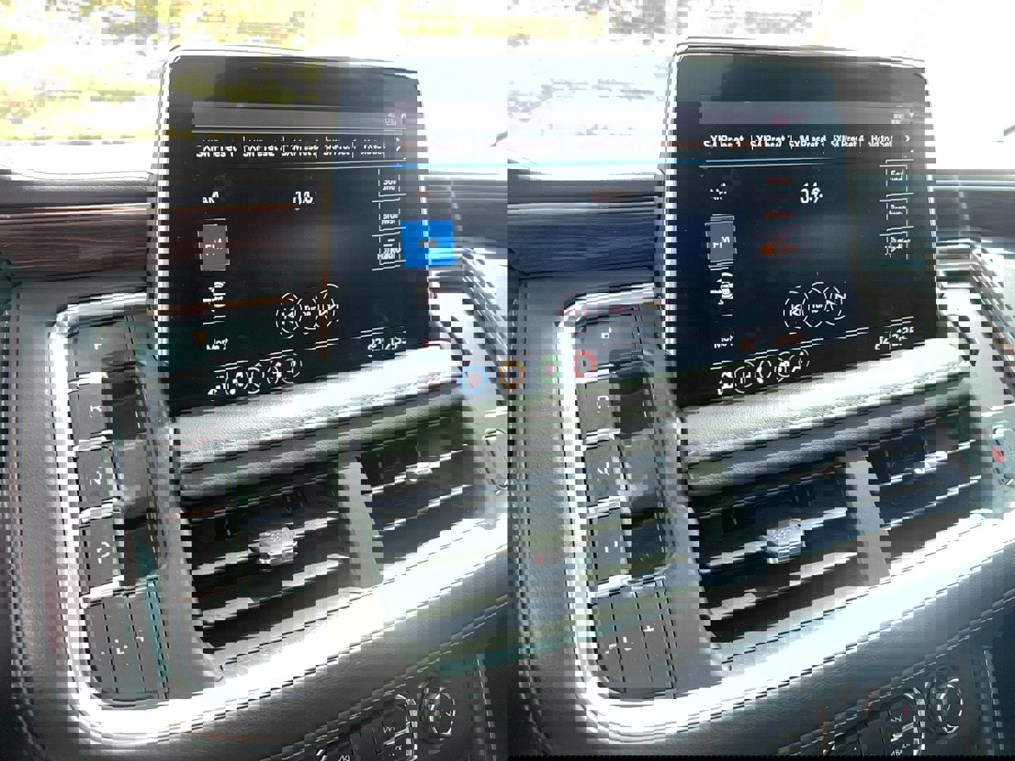 Used 2021 Chevrolet Tahoe Z71 w/ Z71 Signature Package image 19