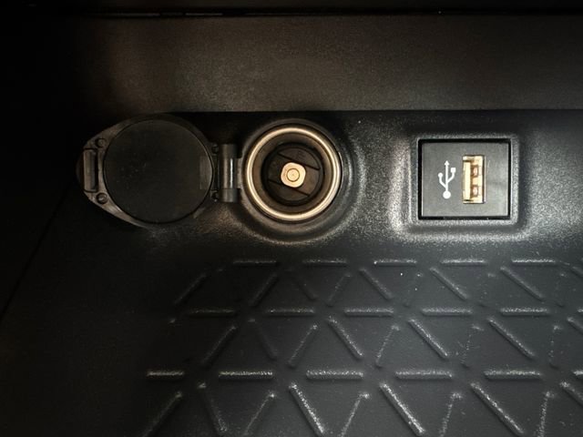 Certified 2025 Toyota RAV4 SE image 40