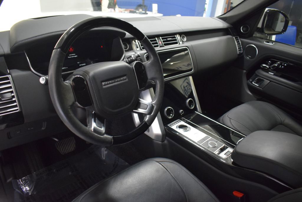 Used 2019 Land Rover Range Rover HSE image 9