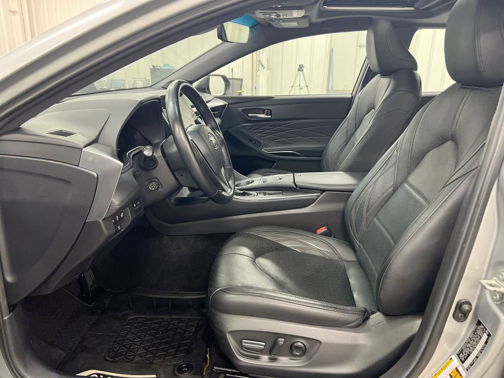 Used 2021 Toyota Avalon Limited w/ Advanced Safety Package FWD image 21