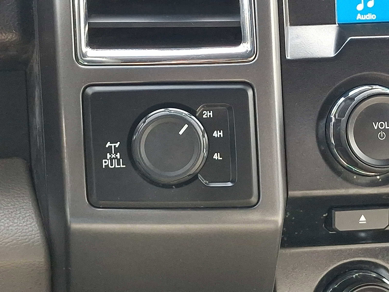 Used 2017 Ford F150 XLT w/ Equipment Group 302A Luxury image 23