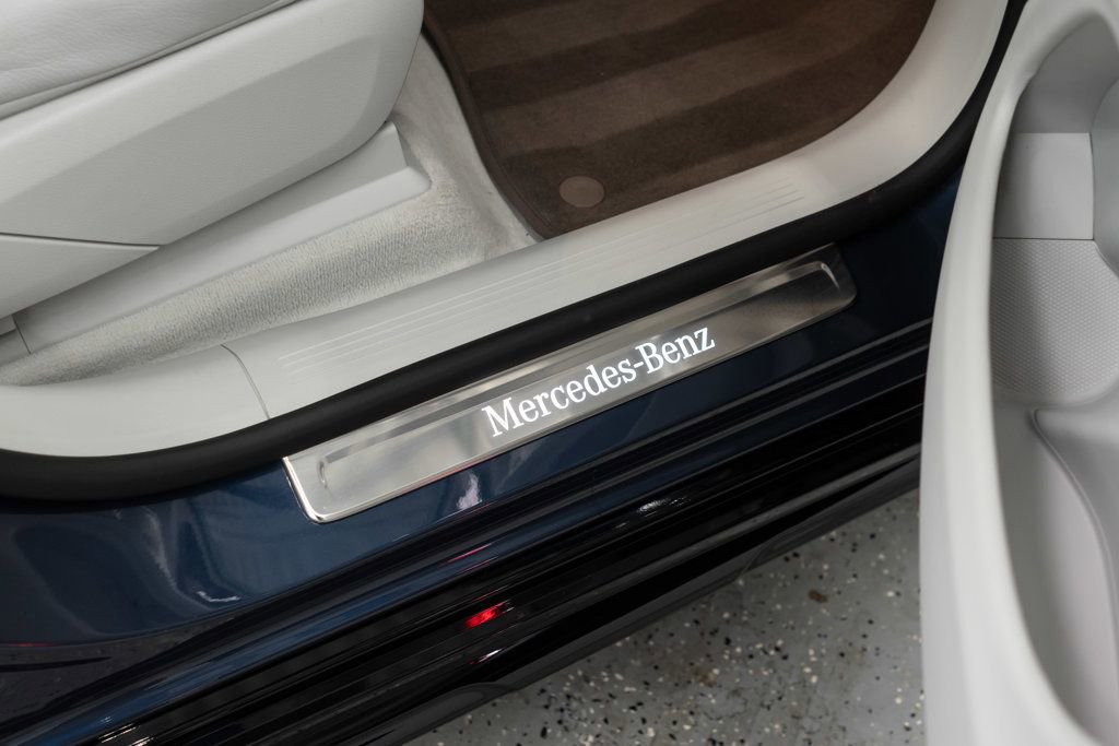 Used 2023 Mercedes-Benz EQS 450+ 4MATIC SUV w/ AMG Line Exterior Package image 46