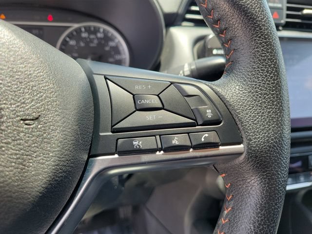 Used 2024 Nissan Versa SR FWD image 27