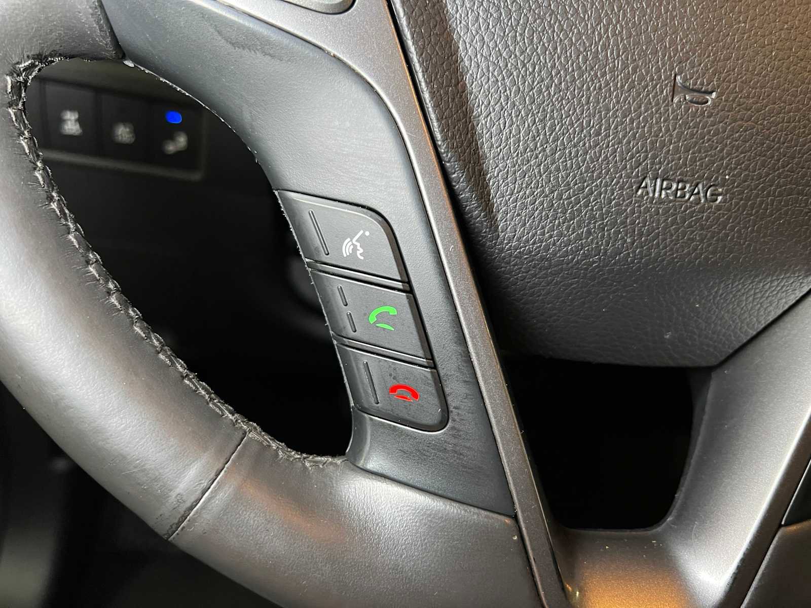 Used 2014 Hyundai Santa Fe Limited w/ Ultimate Package 07 image 30