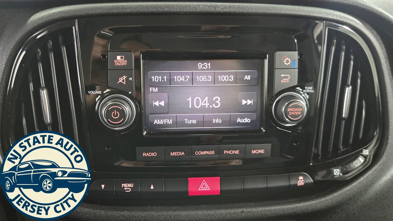 Used 2020 RAM ProMaster City Tradesman FWD image 14