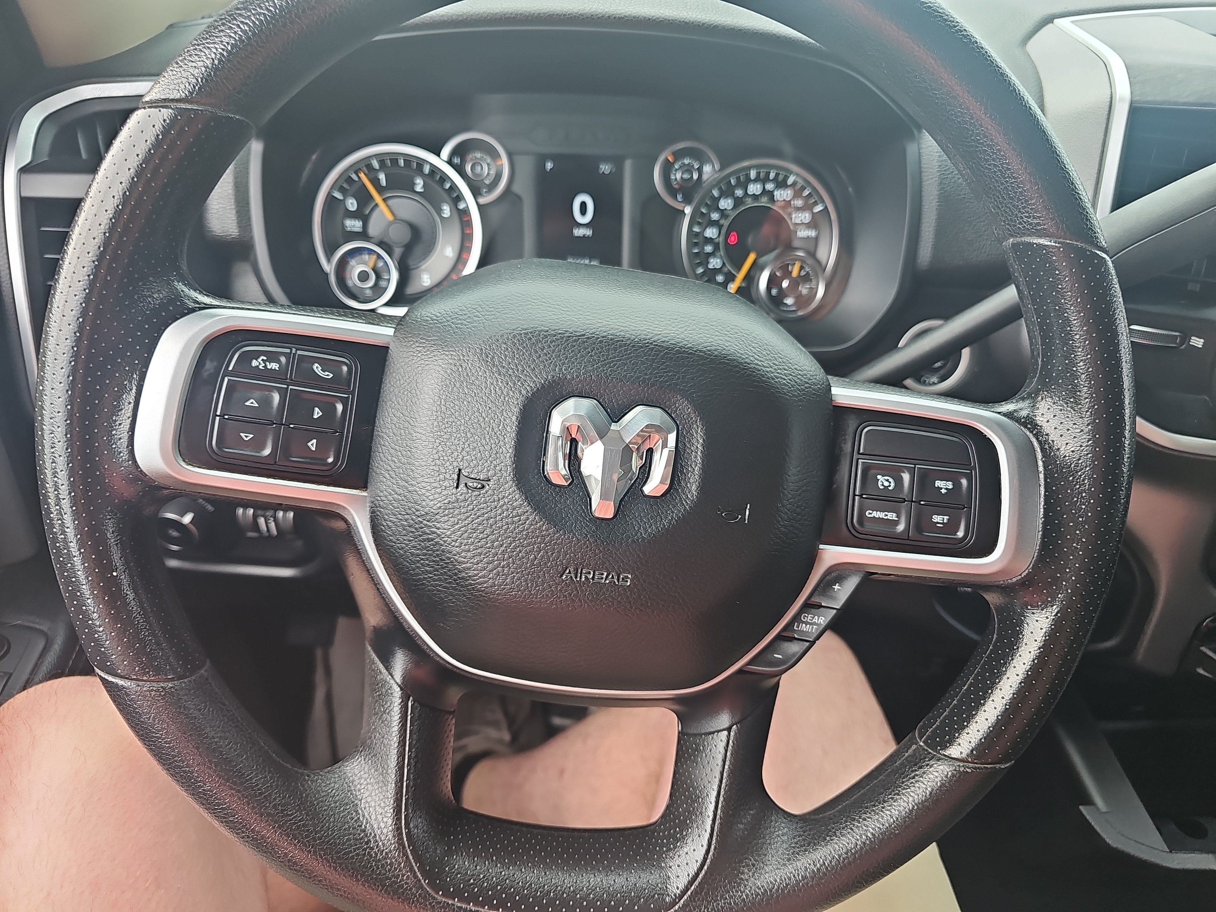 Used 2019 RAM 3500 Big Horn AWD/4WD image 17