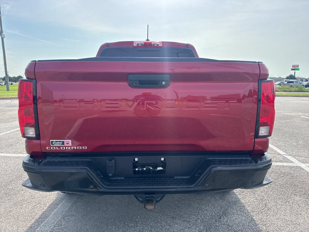 Used 2025 Chevrolet Colorado Trail Boss AWD/4WD image 5