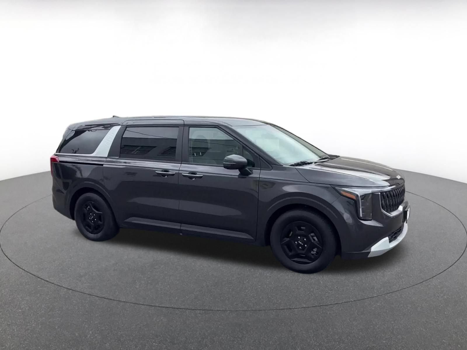 Used 2026 Kia Carnival FWD video 2