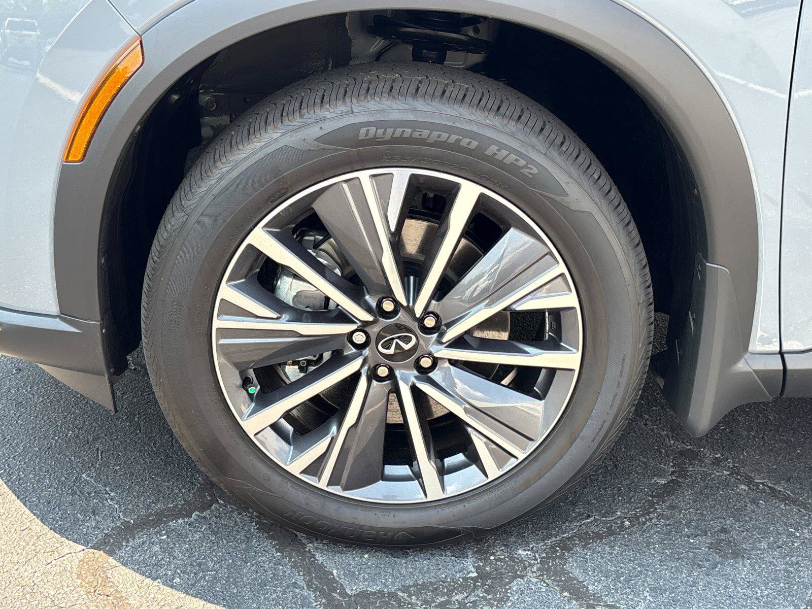 New 2027 INFINITI QX60 Luxe w/ Cargo Package FWD image 10