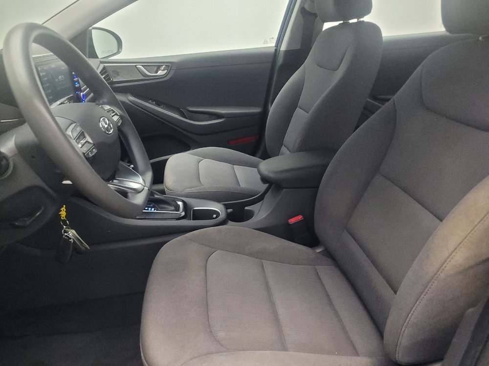 Used 2020 Hyundai Ioniq Blue FWD image 17