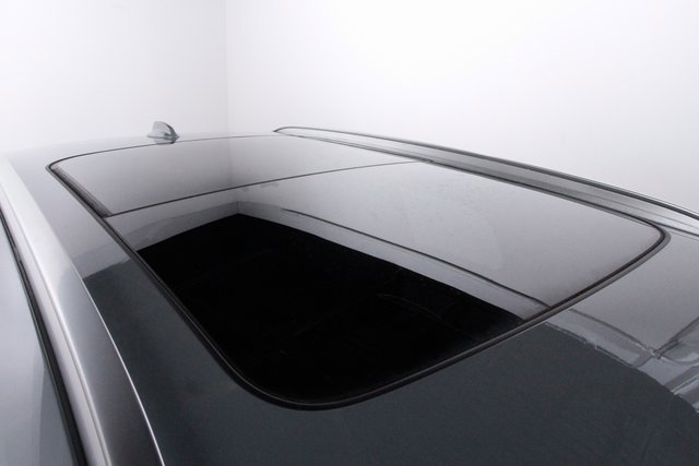 Certified 2025 Volvo XC40 B5 Core w/ Protection Package Premier image 36