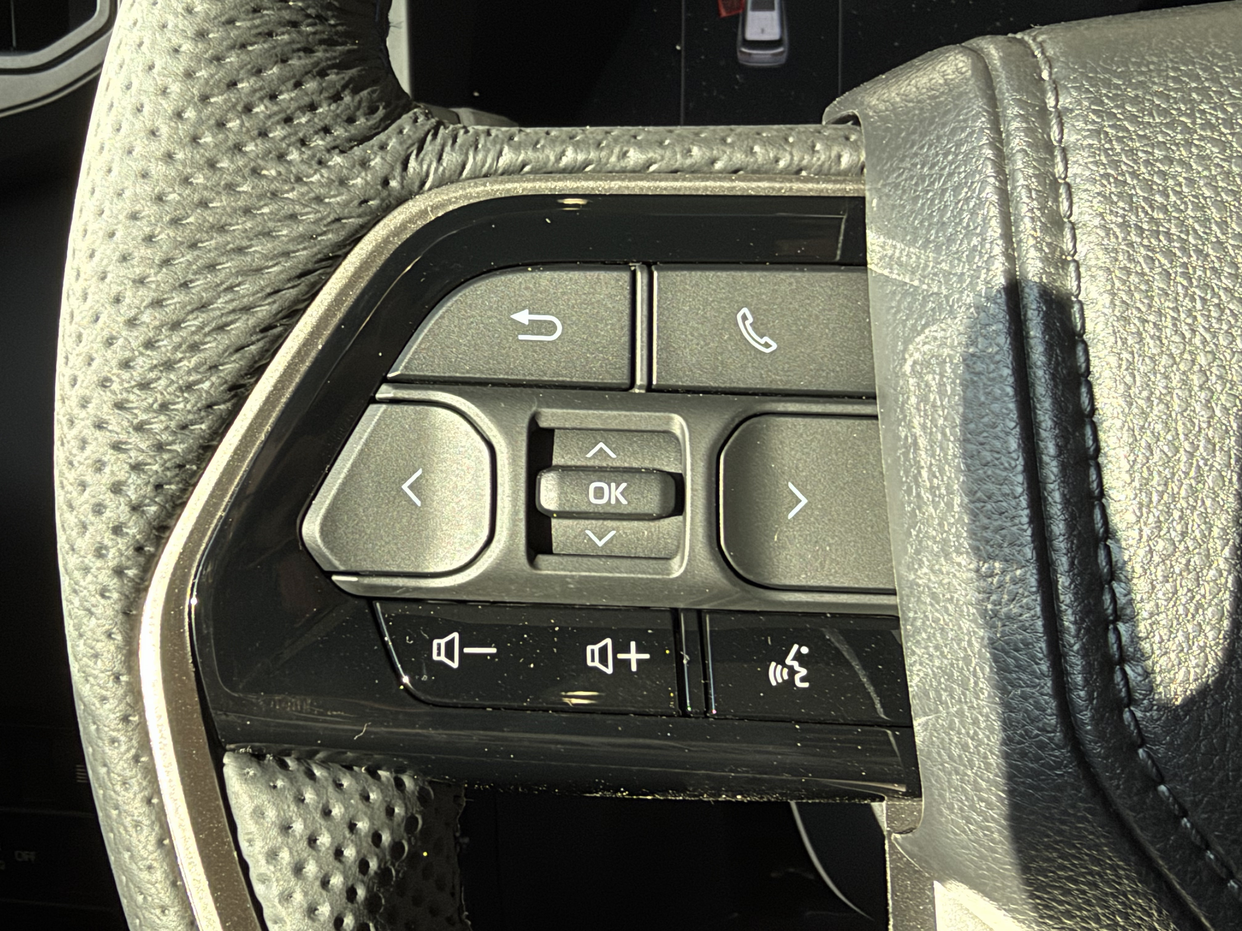 New 2026 Toyota Sequoia Platinum AWD/4WD image 18