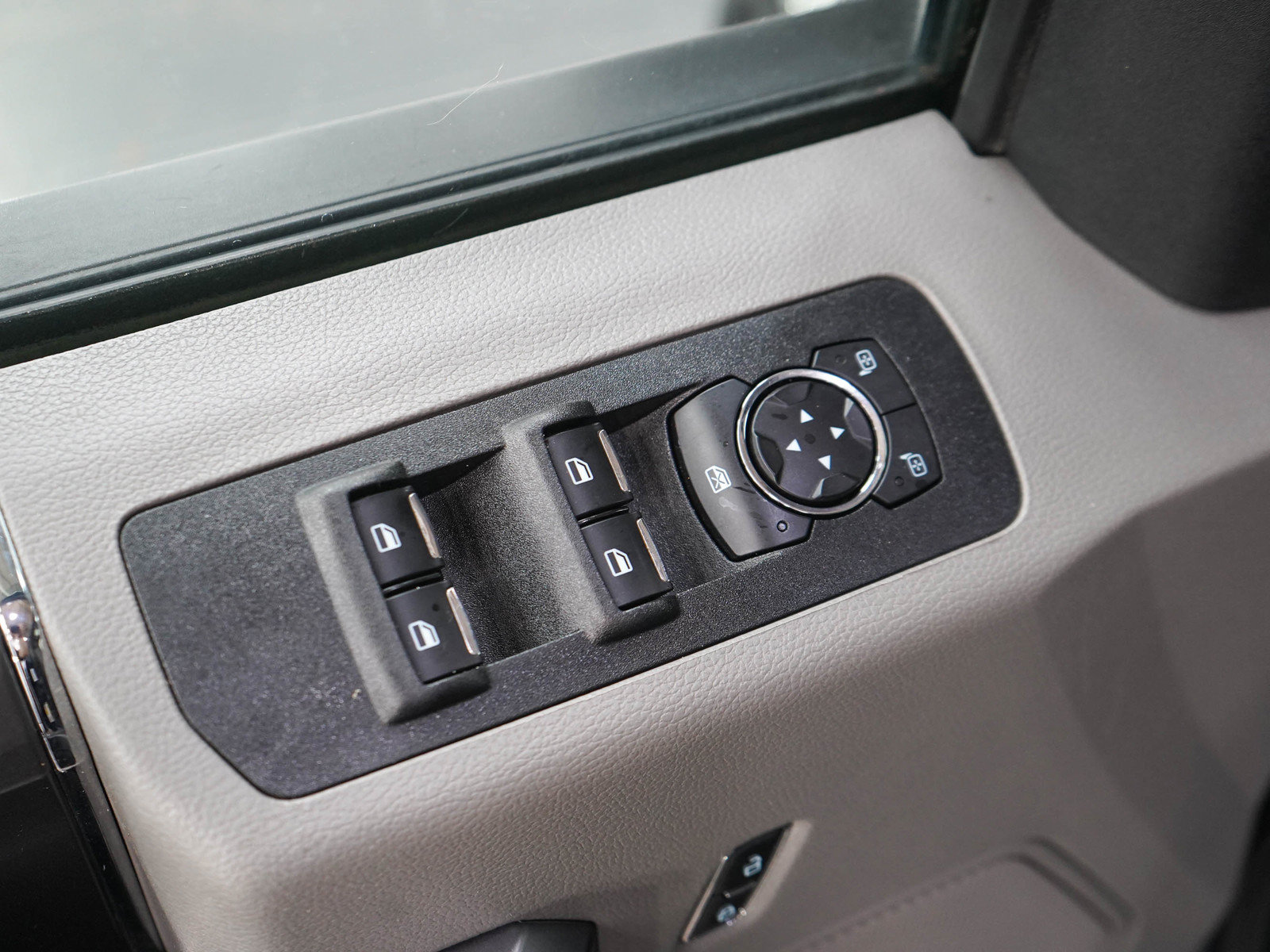 Used 2020 Ford F150 XLT w/ Equipment Group 302A Luxury AWD/4WD image 19