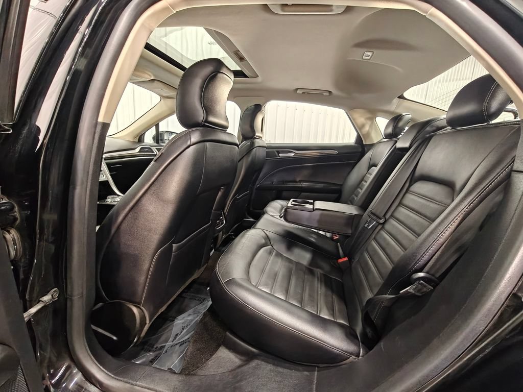 Used 2018 Ford Fusion SE w/ Fusion SE Technology Package FWD image 28