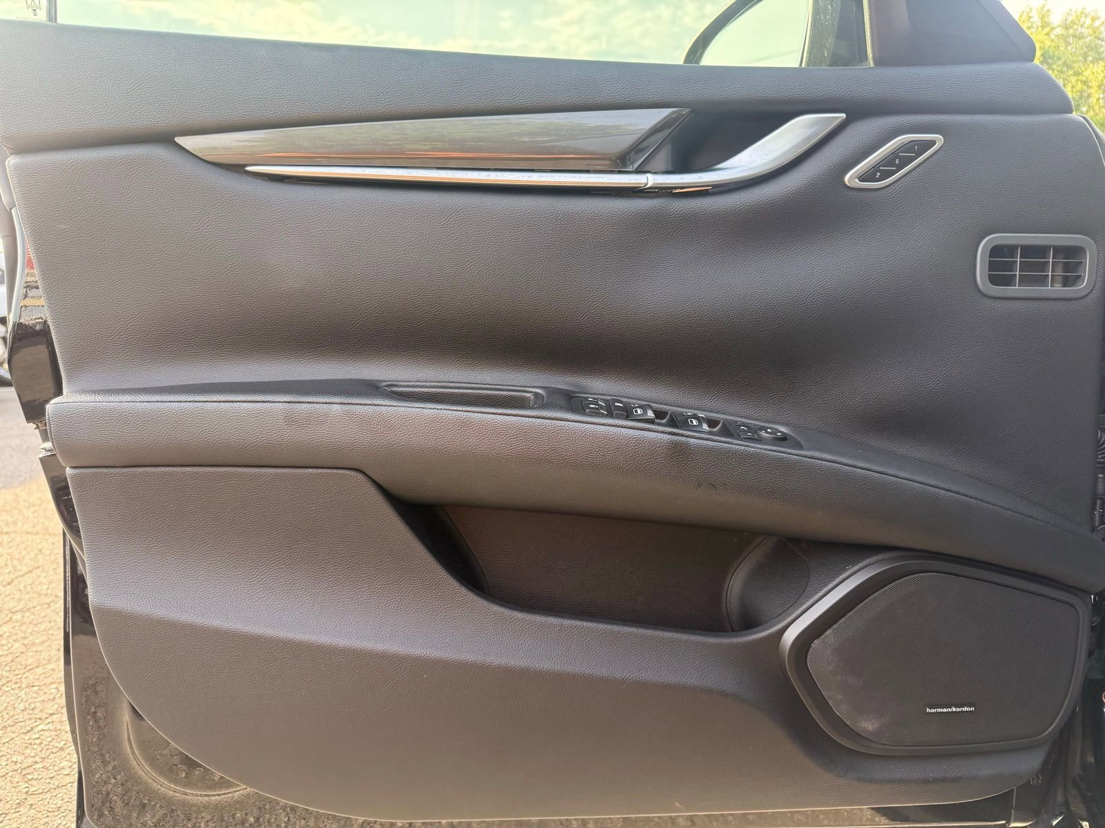 Used 2018 Maserati Ghibli RWD image 13