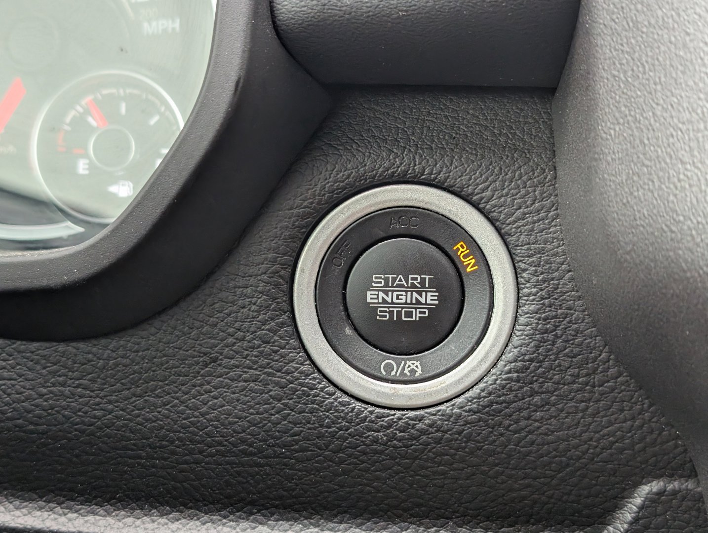 Used 2021 RAM 1500 Laramie w/ Night Edition AWD/4WD image 18