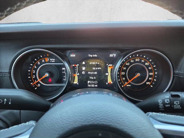 Used 2019 Jeep Wrangler Unlimited Sahara AWD/4WD image 9