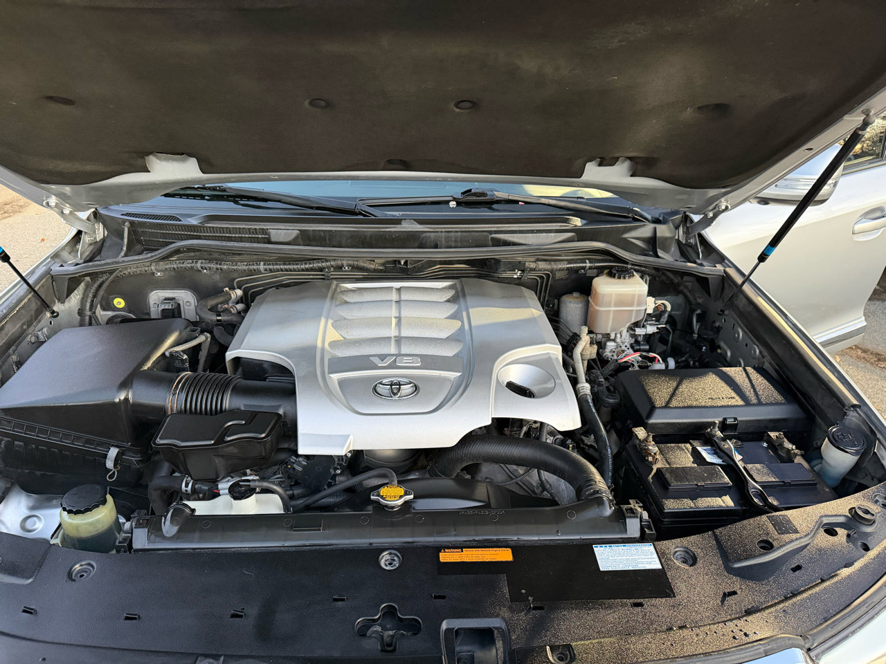 Used 2013 Toyota Land Cruiser image 41