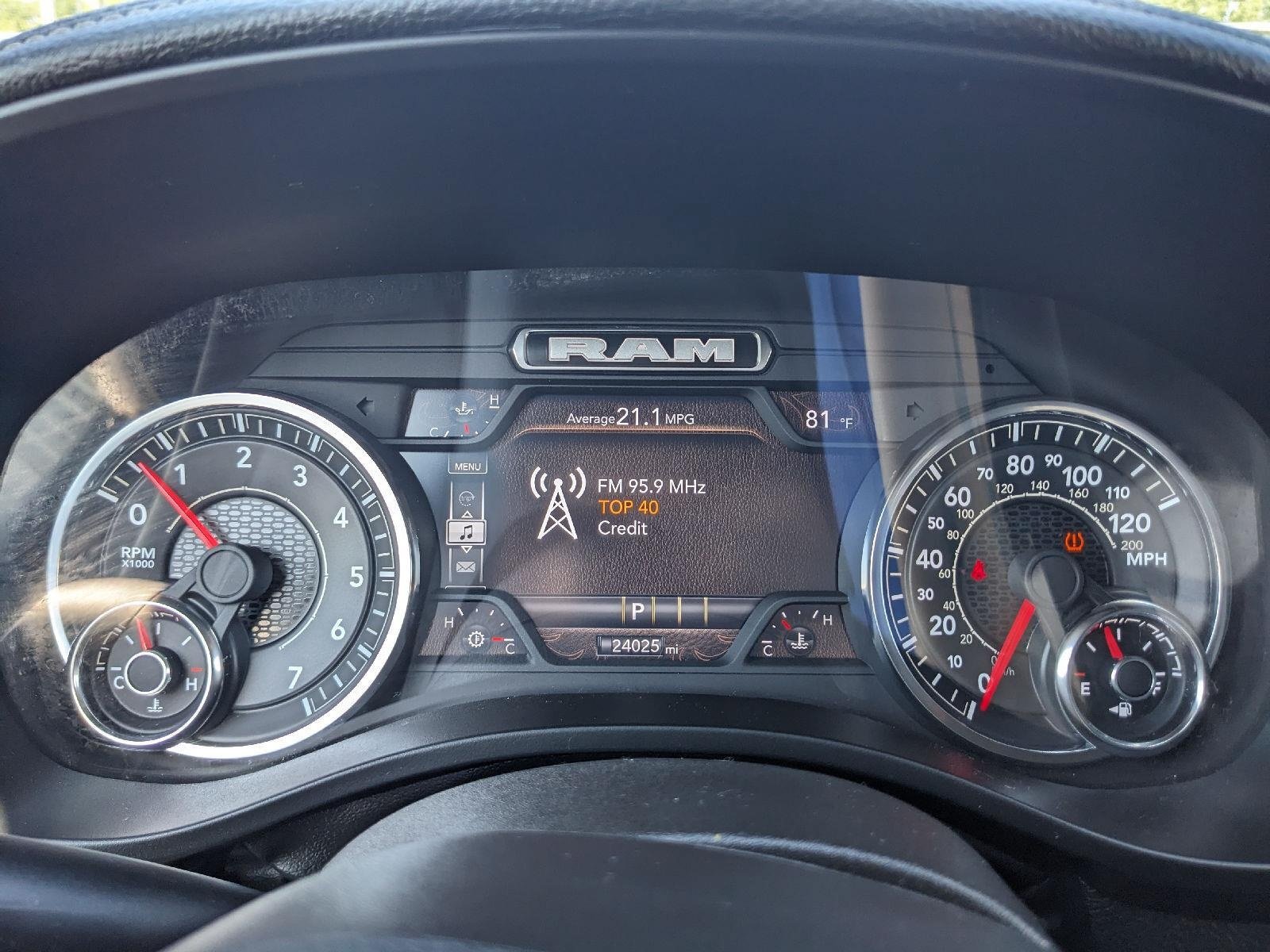 Used 2025 RAM 1500 Laramie AWD/4WD image 21