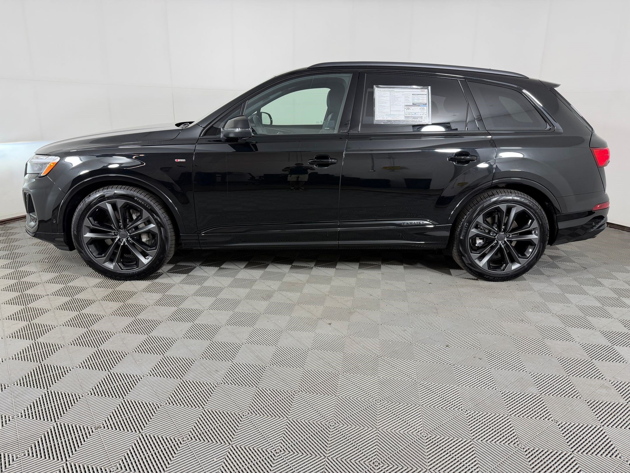New 2026 Audi Q7 Premium Plus AWD/4WD image 2