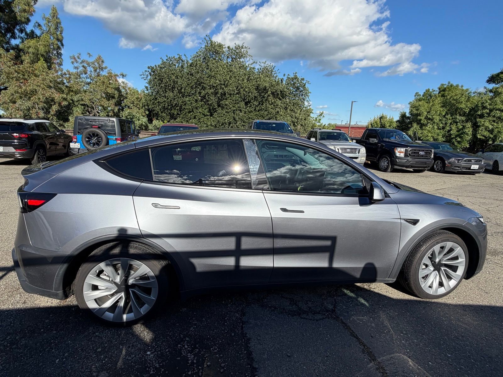 Used 2026 Tesla Model Y AWD image 6