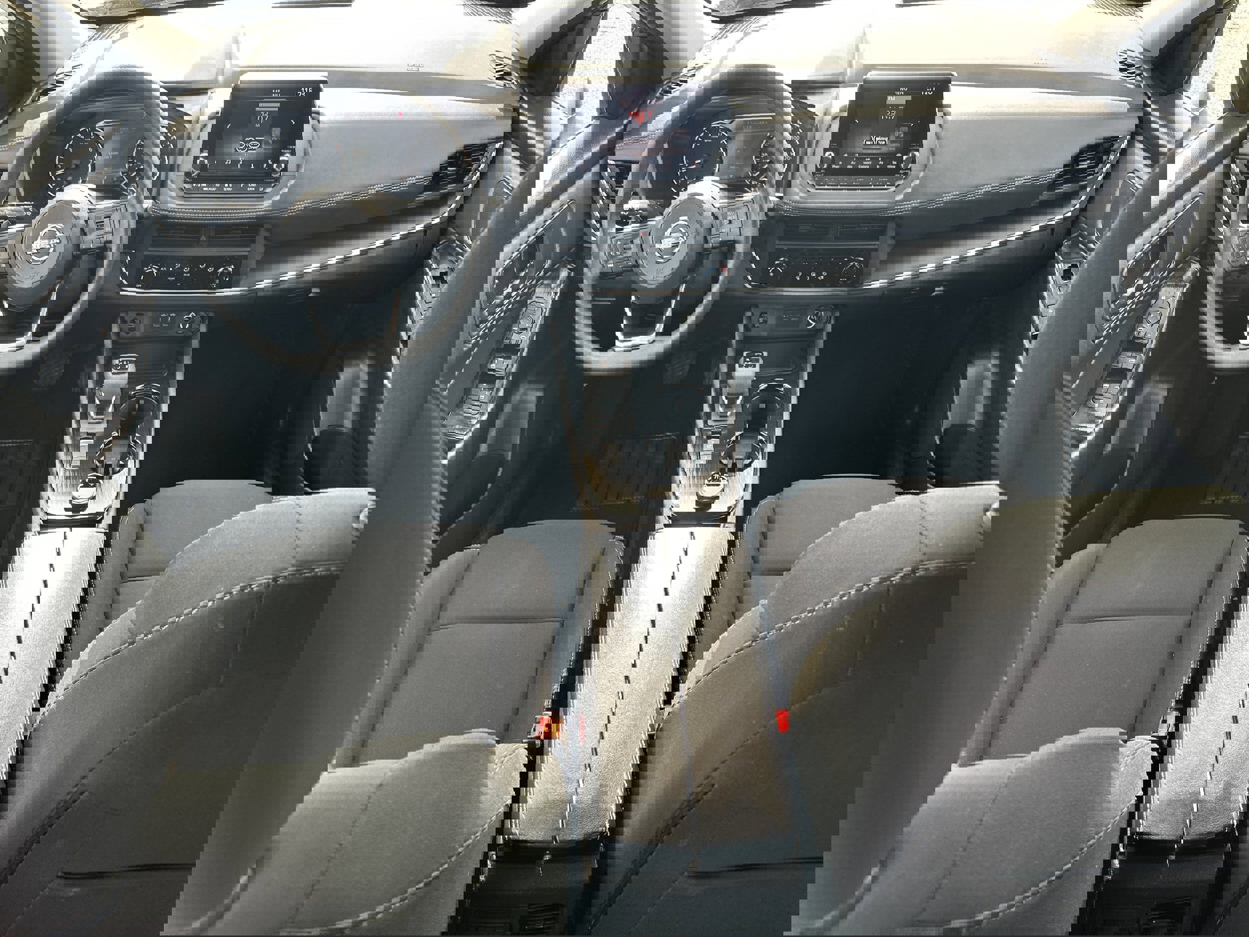 Used 2024 Nissan Rogue S image 22