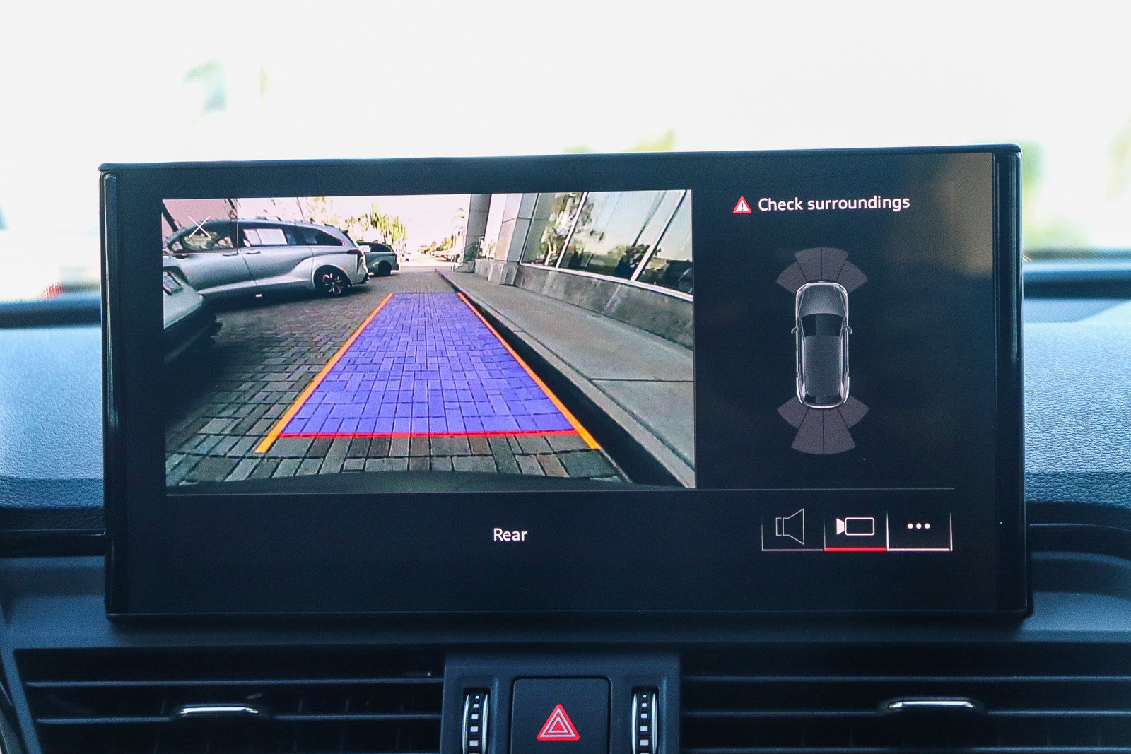 Used 2024 Audi Q5 2.0T Premium image 16