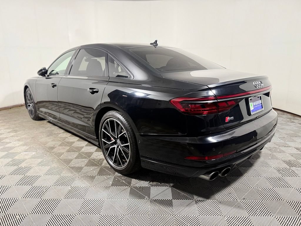 Used 2020 Audi S8 L AWD/4WD image 4