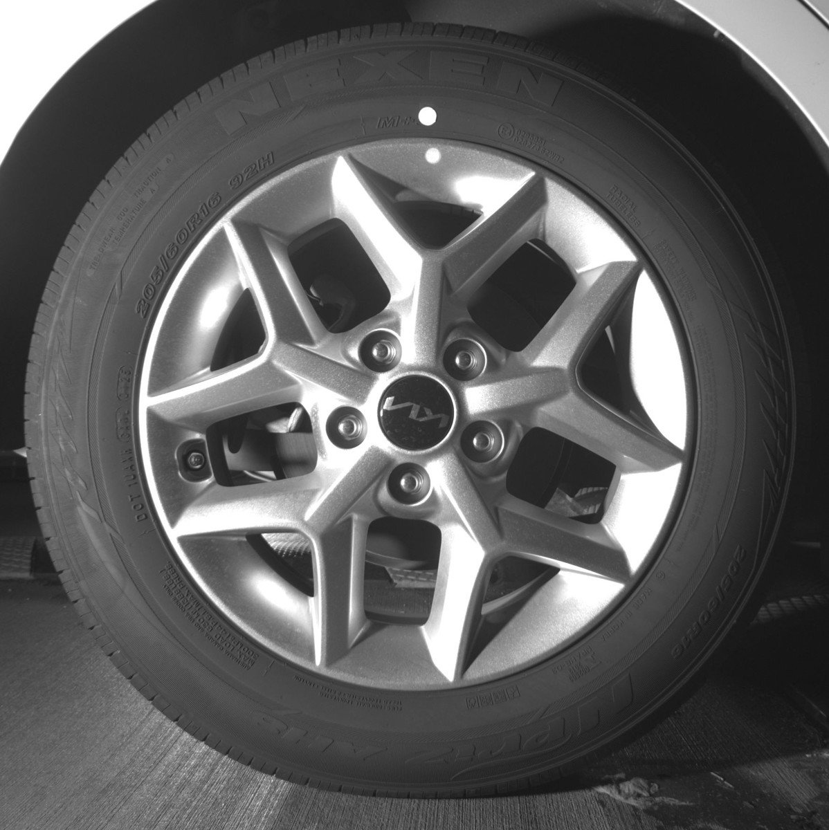 Used 2025 Kia Soul LX w/ LX Technology Package FWD image 15