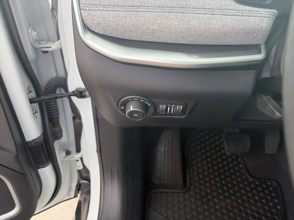 Used 2023 Jeep Compass Latitude w/ Convenience Group image 26