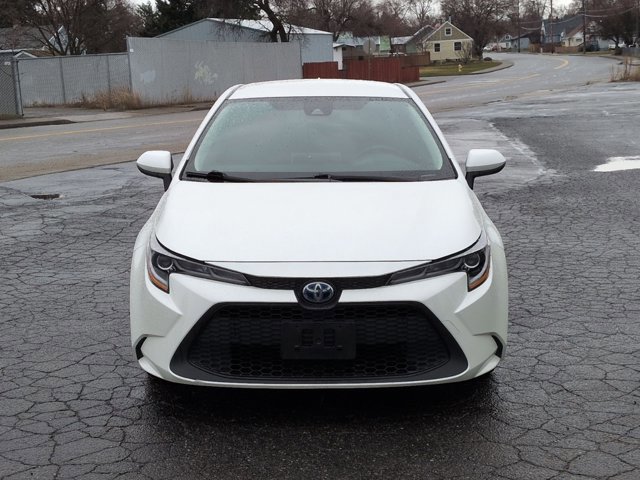 Used 2021 Toyota Corolla LE image 2