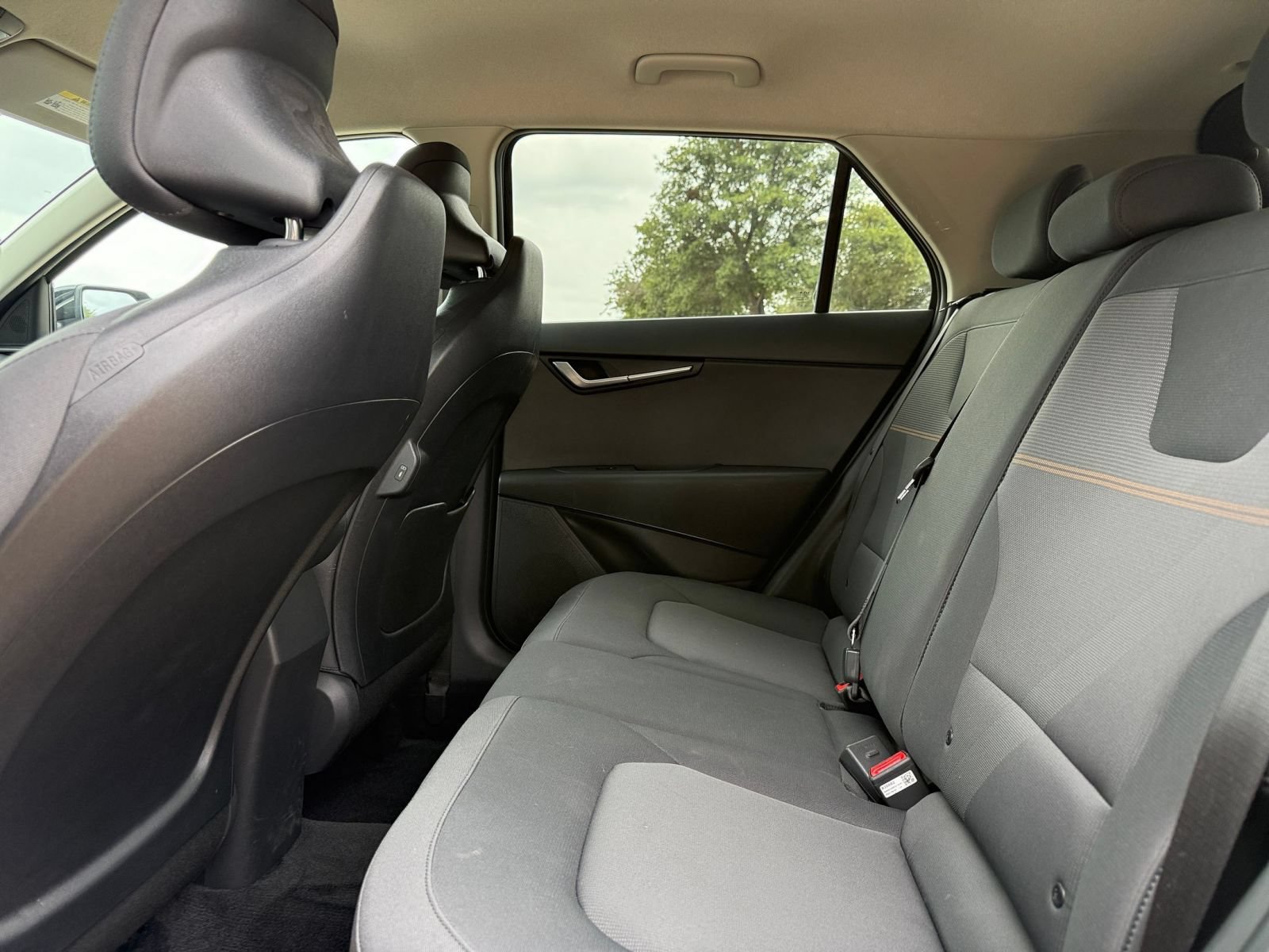 Used 2026 Kia Niro LX FWD image 26