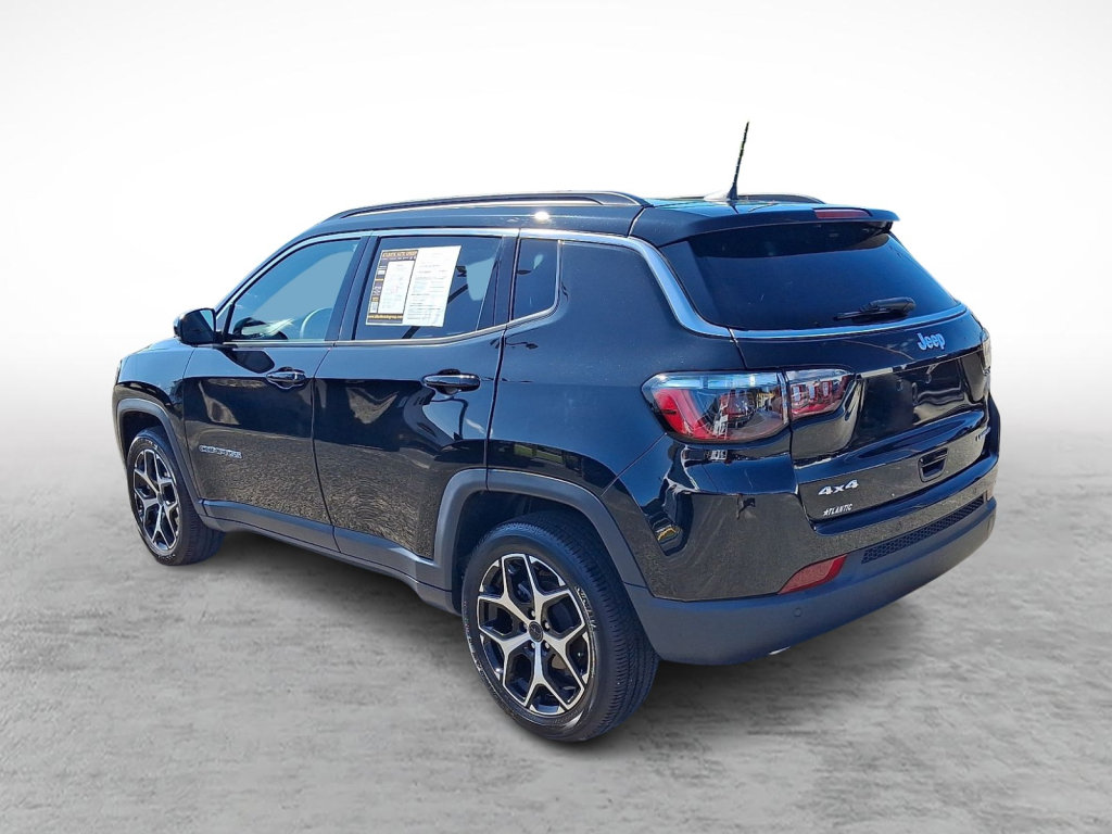 Used 2025 Jeep Compass Limited AWD/4WD image 3