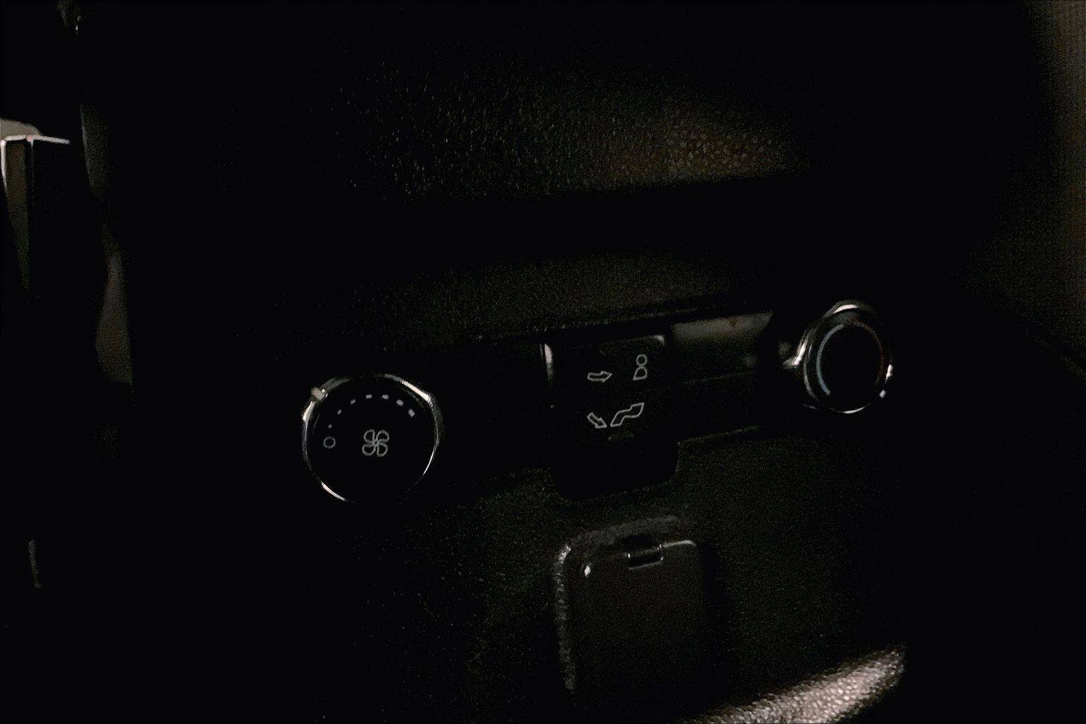 Used 2018 Ford Explorer XLT w/ Equipment Group 201A image 33