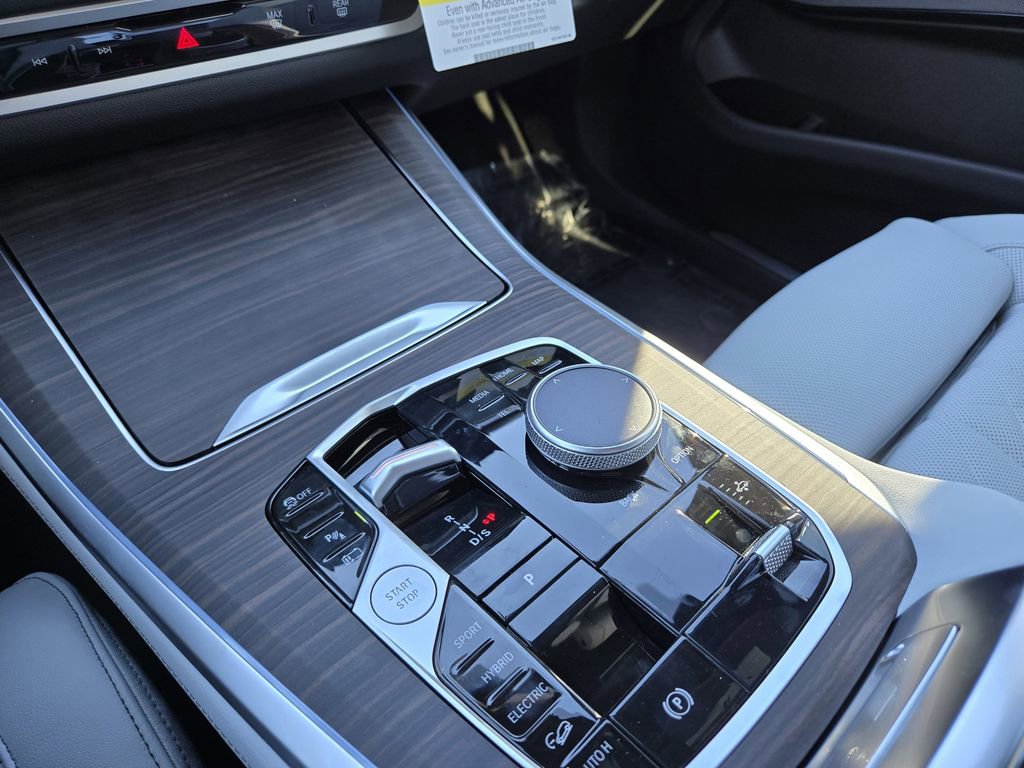 New 2026 BMW X5 xDrive50e w/ Premium Package image 23