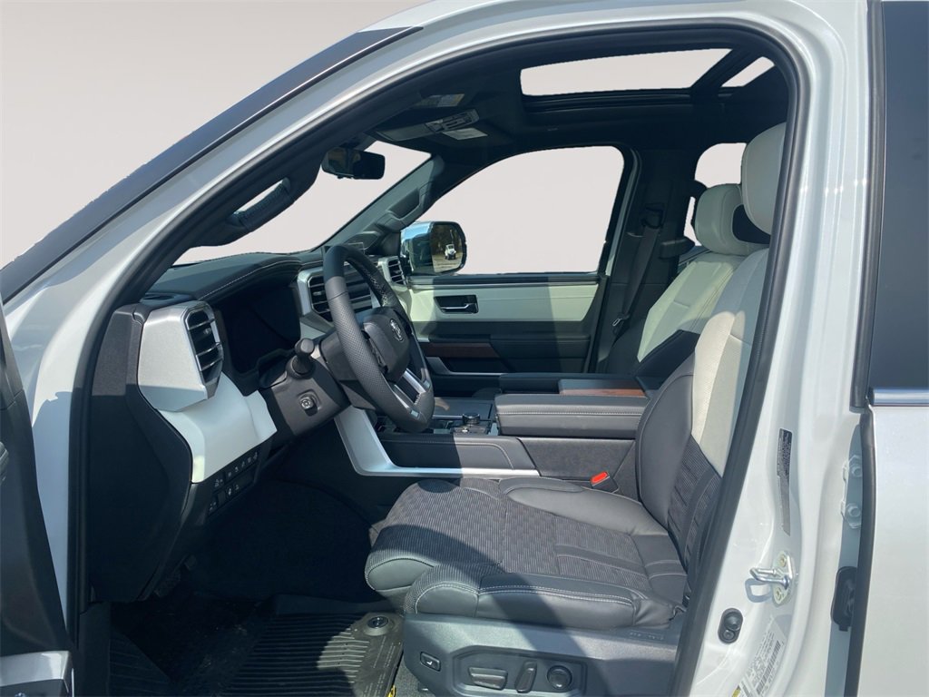 Used 2025 Toyota Tundra Capstone AWD/4WD image 9