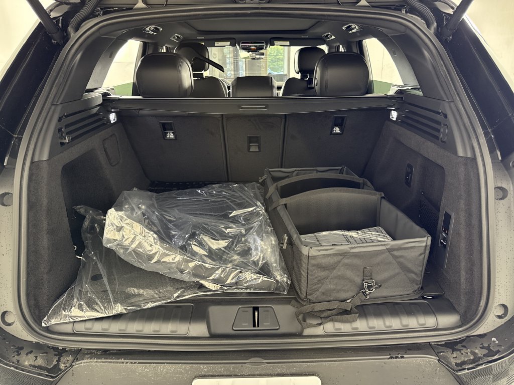 New 2027 Land Rover Range Rover Sport SE AWD/4WD image 29