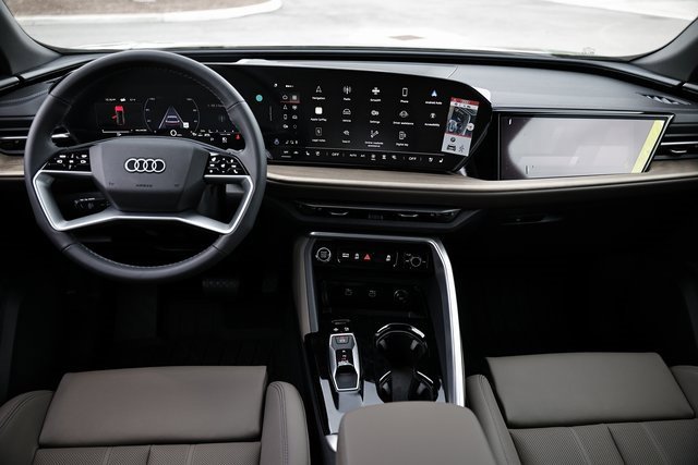 New 2025 Audi Q5 Prestige image 26