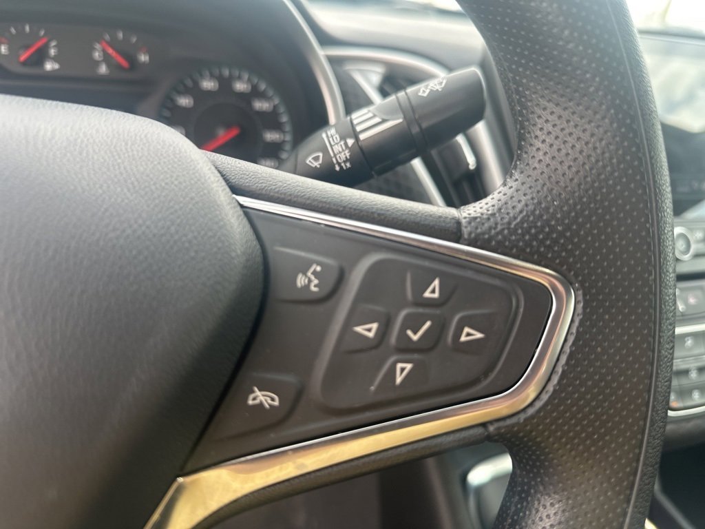 Used 2025 Chevrolet Malibu LT image 32