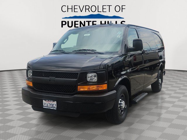 Used 2016 Chevrolet Express 2500 RWD image 1