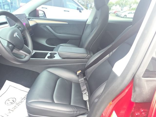 Used 2024 Tesla Model Y Performance image 8