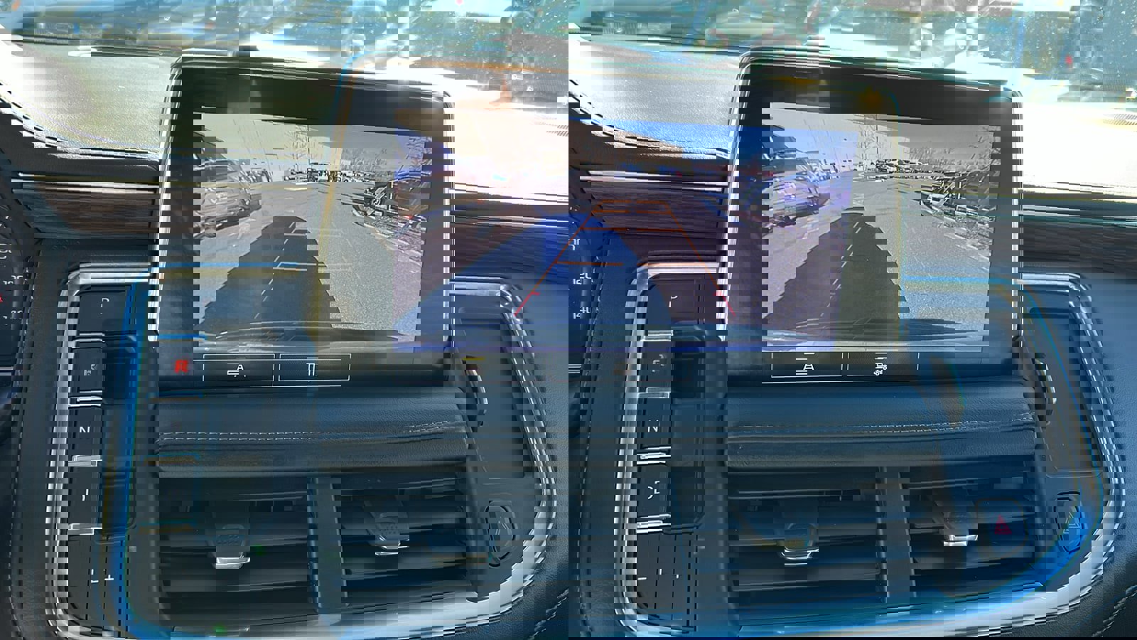 Used 2021 Chevrolet Tahoe Z71 image 17