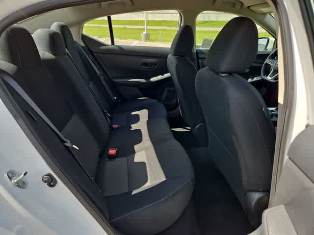 Used 2024 Nissan Sentra SV FWD image 17