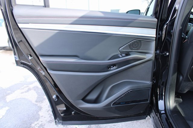 Used 2024 Jeep Wagoneer Launch Edition image 33