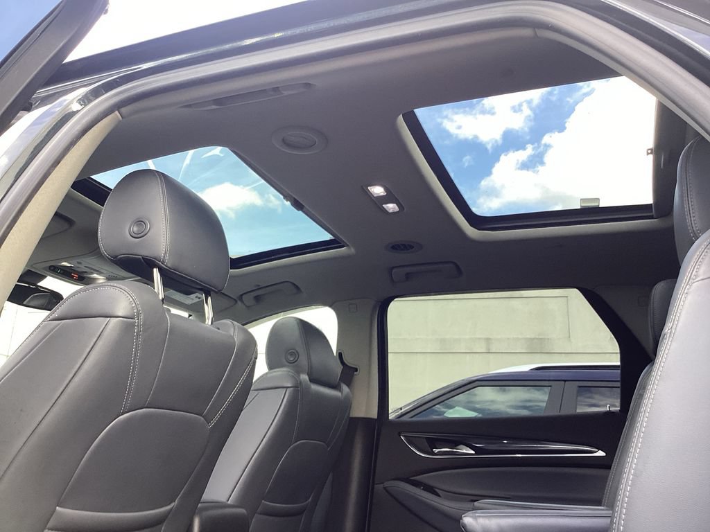 Used 2020 Buick Enclave Essence w/ Sound and Sites Package AWD/4WD image 19