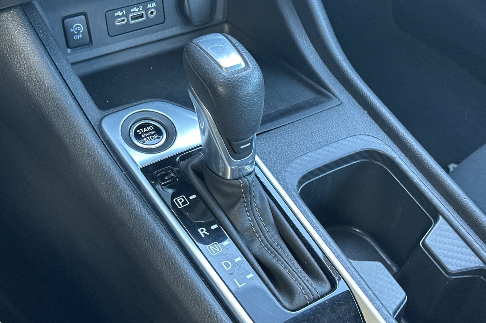 Used 2025 Nissan Sentra SV FWD image 19